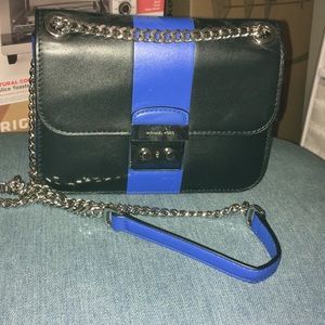 Michael Kors cross body purse